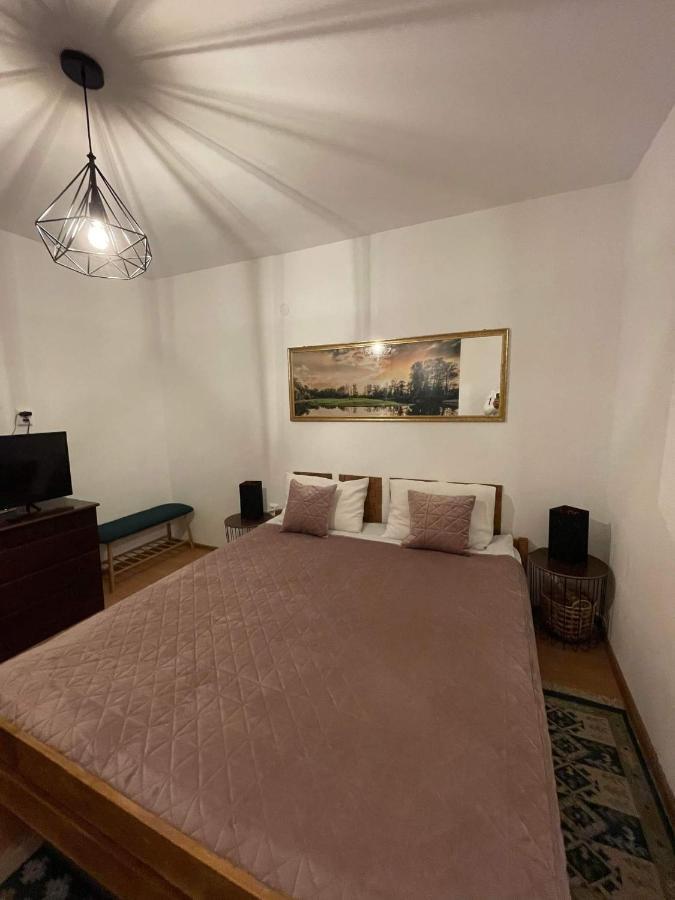 Cm Studio Apartment ซิวิโชอารา ภายนอก รูปภาพ